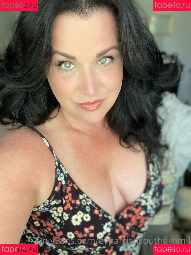 evparrishsouthernmil Onlyfans Photo Gallery 
