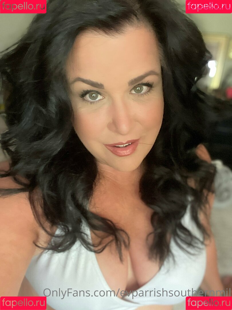 evparrishsouthernmil Onlyfans Photo Gallery 