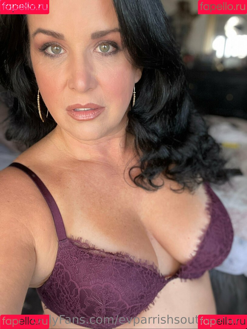 evparrishsouthernmil Onlyfans Photo Gallery 