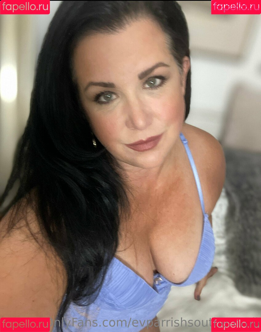 evparrishsouthernmil Onlyfans Photo Gallery 