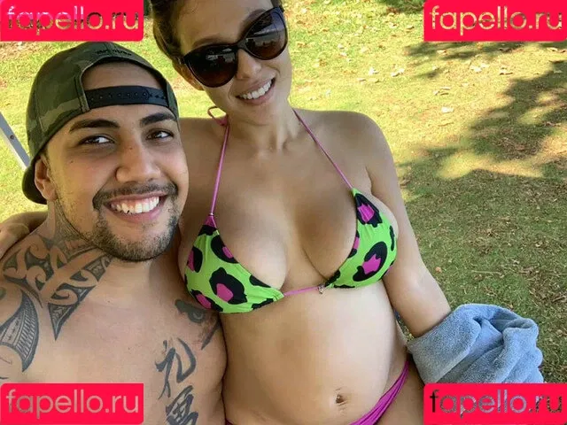 Meleana Fernandez Onlyfans Photo Gallery 