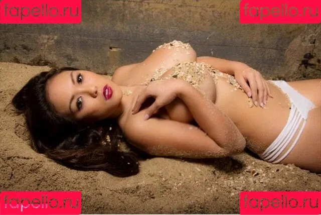 Meleana Fernandez Onlyfans Photo Gallery 