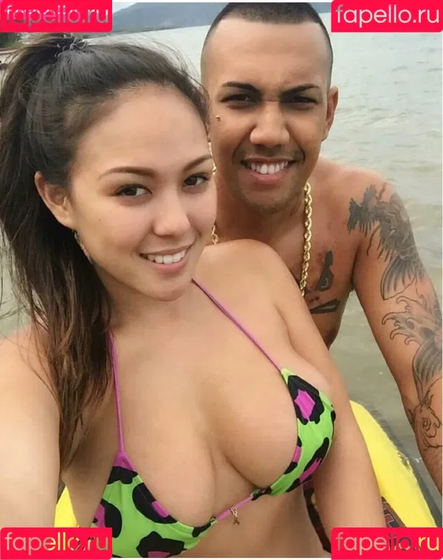 Meleana Fernandez Onlyfans Photo Gallery 