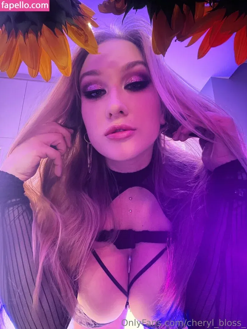 Cheryl Blossom Onlyfans Photo Gallery 