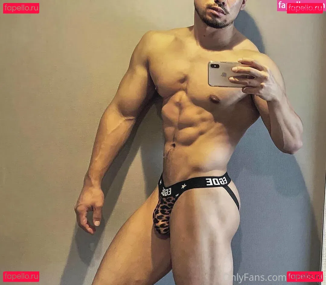 runssm Onlyfans Photo Gallery 