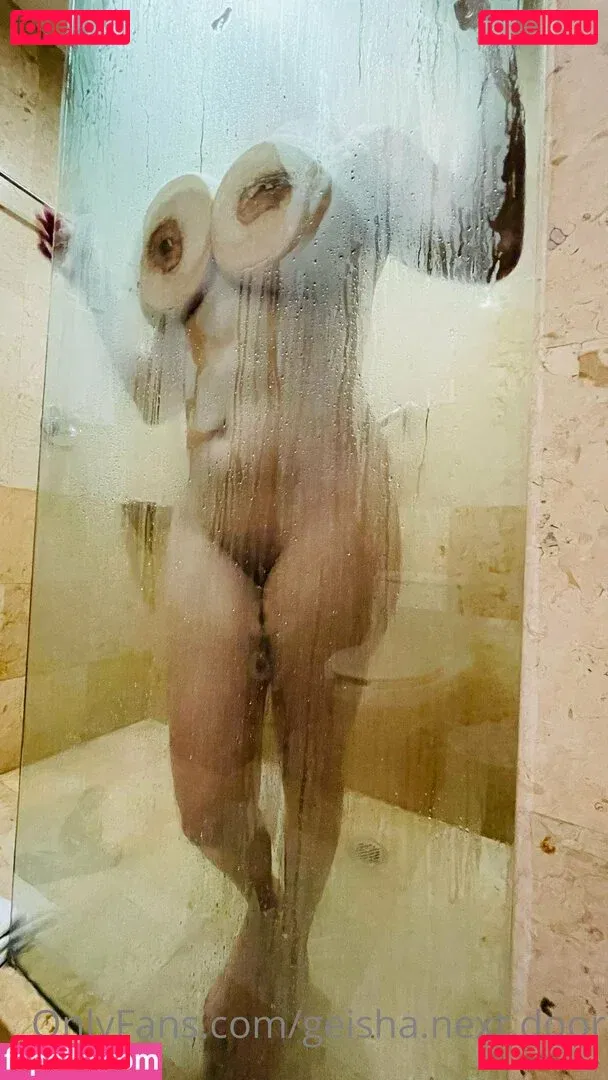 geisha.next.door Onlyfans Photo Gallery 