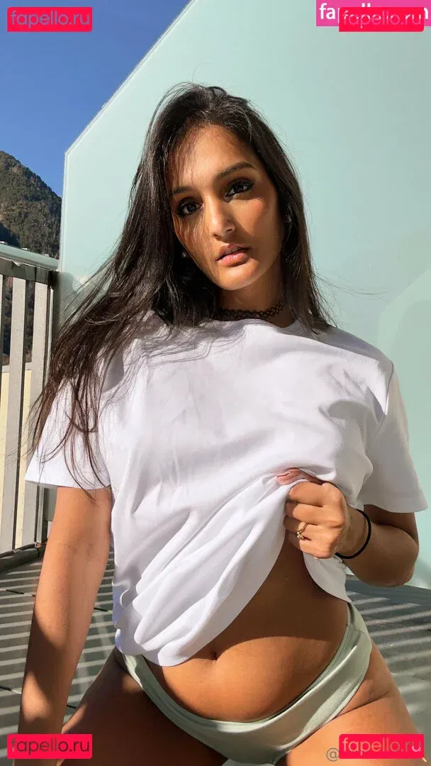 nina-lea Onlyfans Photo Gallery 