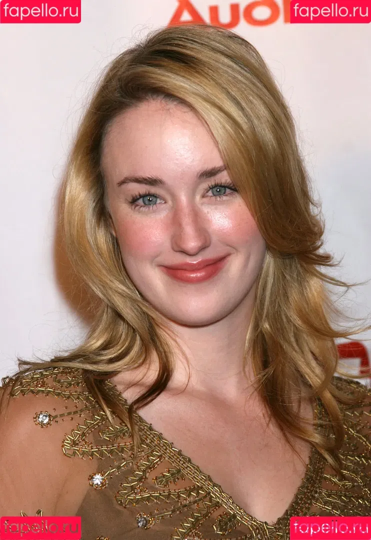 Ashley Johnson Onlyfans Photo Gallery 