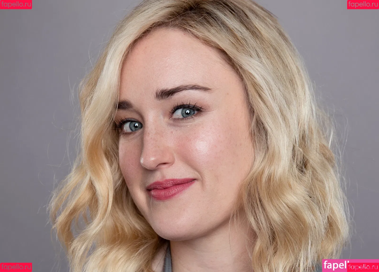 Ashley Johnson Onlyfans Photo Gallery 