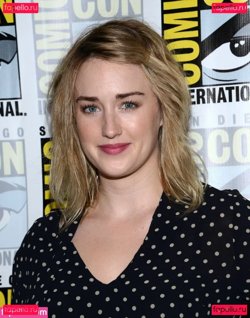 Ashley Johnson Onlyfans Photo Gallery 