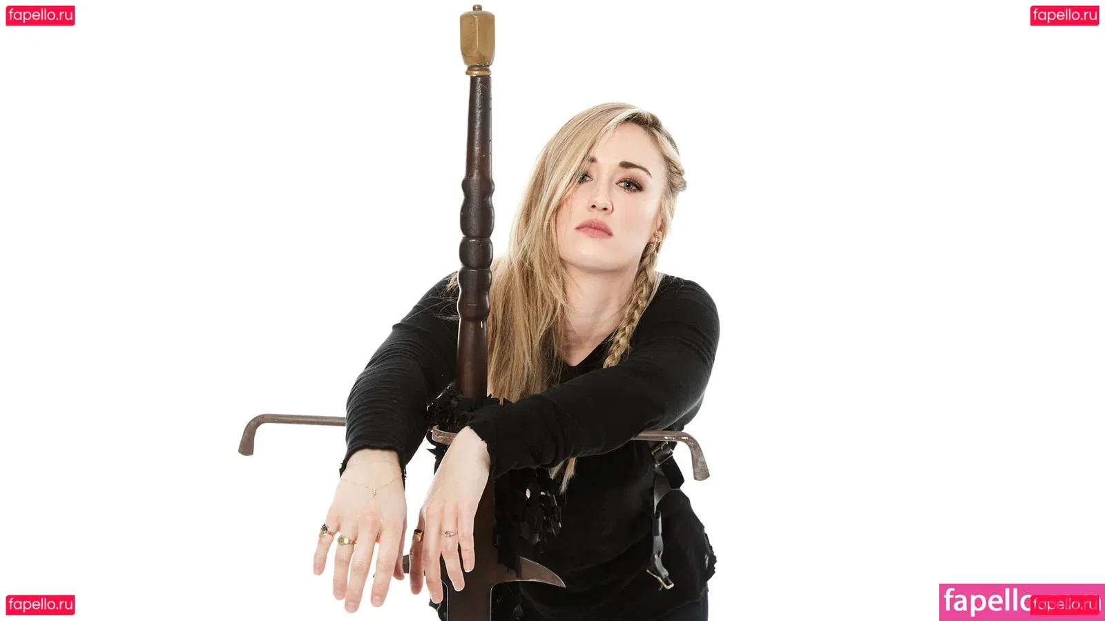 Ashley Johnson Onlyfans Photo Gallery 