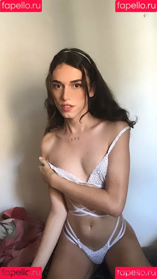 LittleTgirl Onlyfans Photo Gallery 