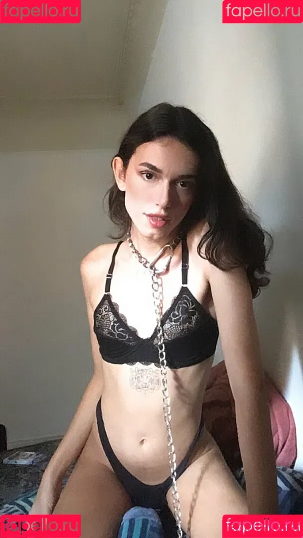 LittleTgirl Onlyfans Photo Gallery 