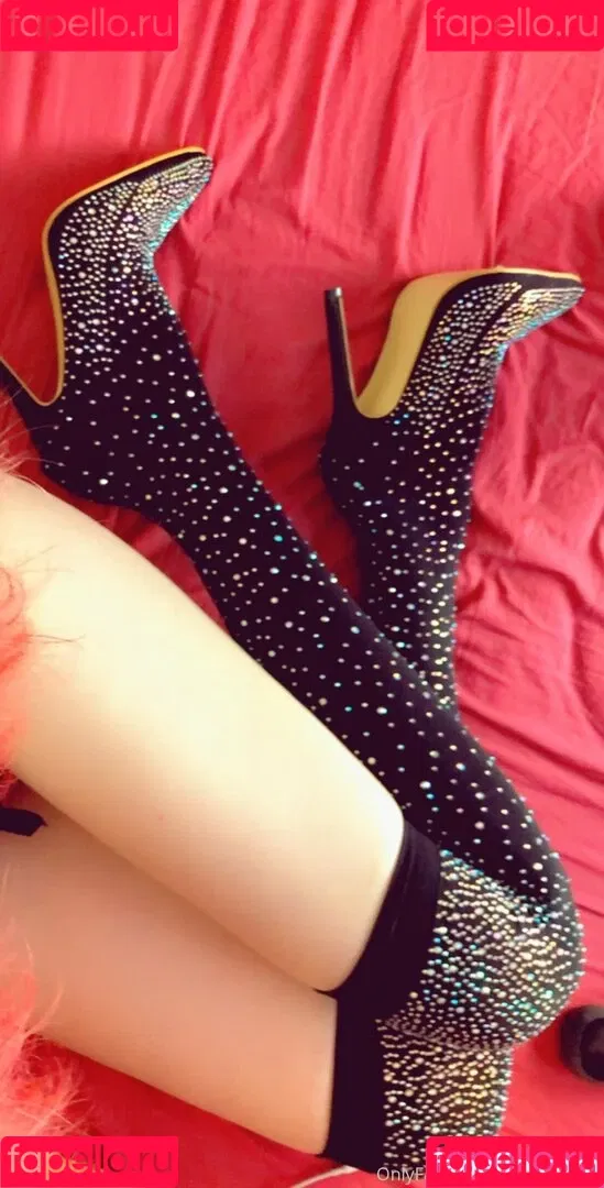 hot_wet_lilly Onlyfans Photo Gallery 