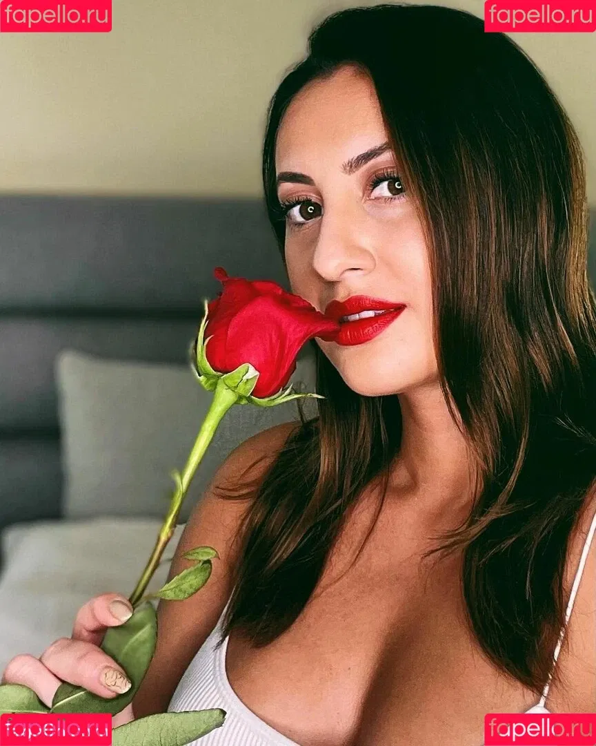 Francia Raisa Onlyfans Photo Gallery 