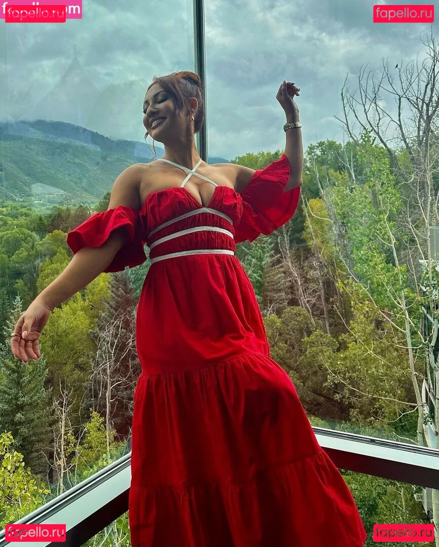 Francia Raisa Onlyfans Photo Gallery 