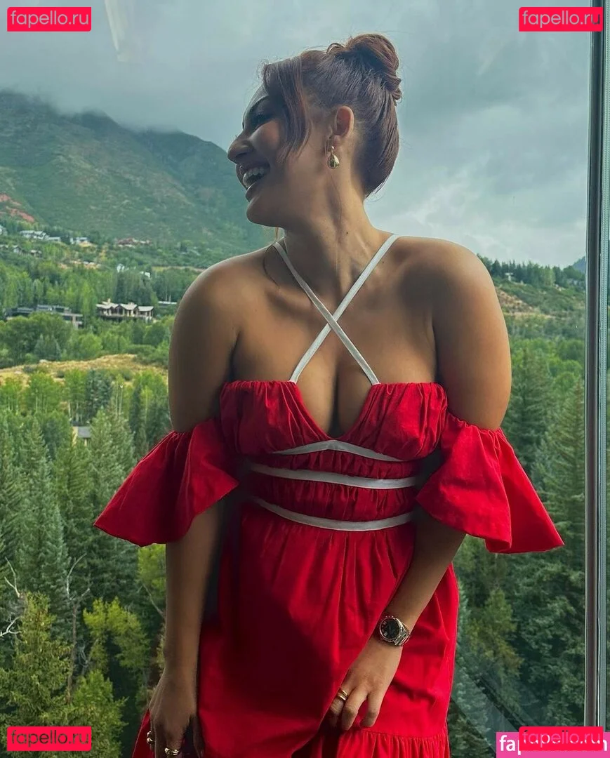 Francia Raisa Onlyfans Photo Gallery 