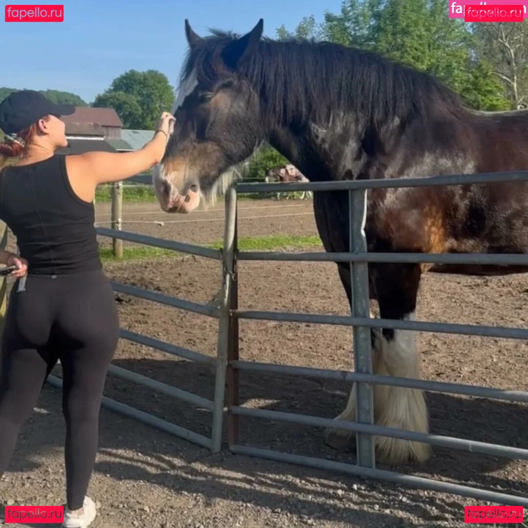 Francia Raisa Onlyfans Photo Gallery 