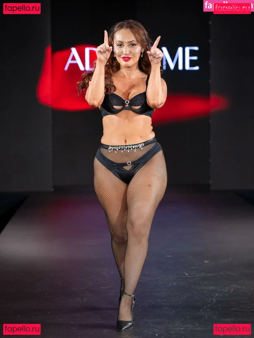 Francia Raisa Onlyfans Photo Gallery 