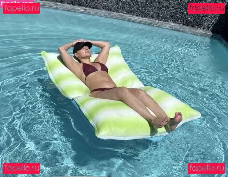 Francia Raisa Onlyfans Photo Gallery 