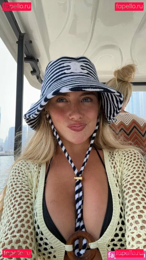 Saffron Barker Onlyfans Photo Gallery 