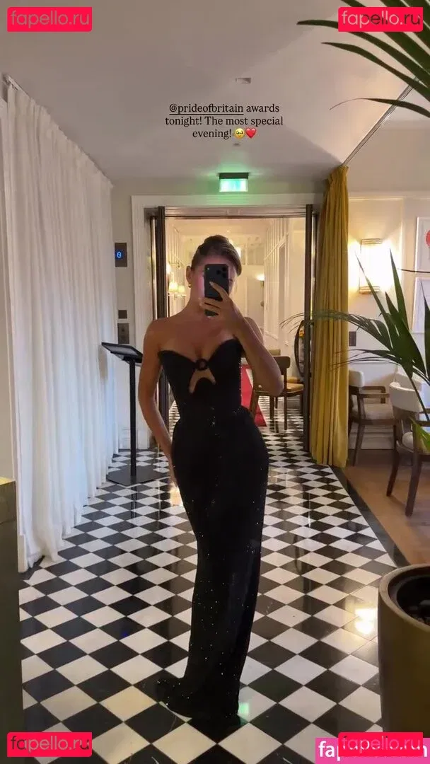 Saffron Barker Onlyfans Photo Gallery 