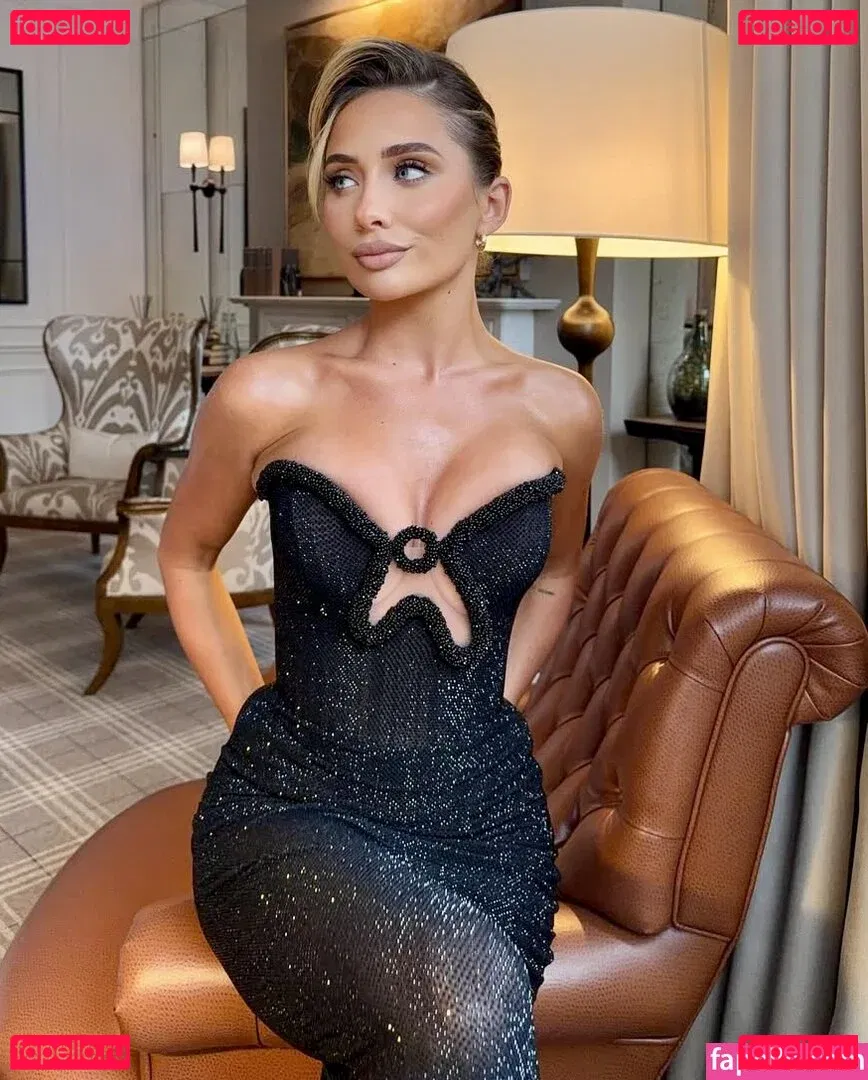 Saffron Barker Onlyfans Photo Gallery 