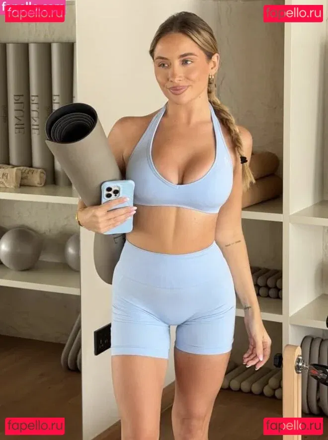 Saffron Barker Onlyfans Photo Gallery 