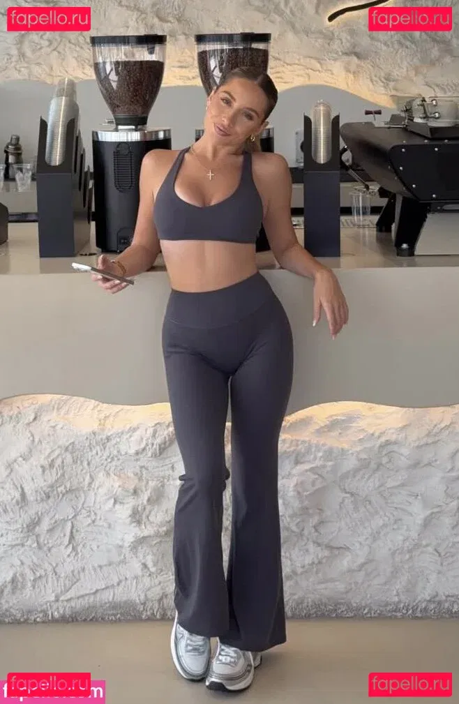 Saffron Barker Onlyfans Photo Gallery 