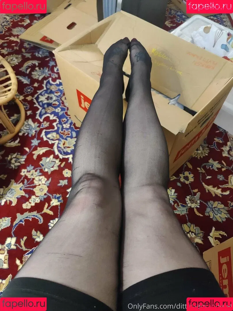 ditteslegsandfeet Onlyfans Photo Gallery 