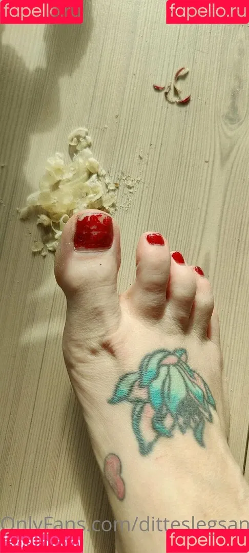 ditteslegsandfeet Onlyfans Photo Gallery 