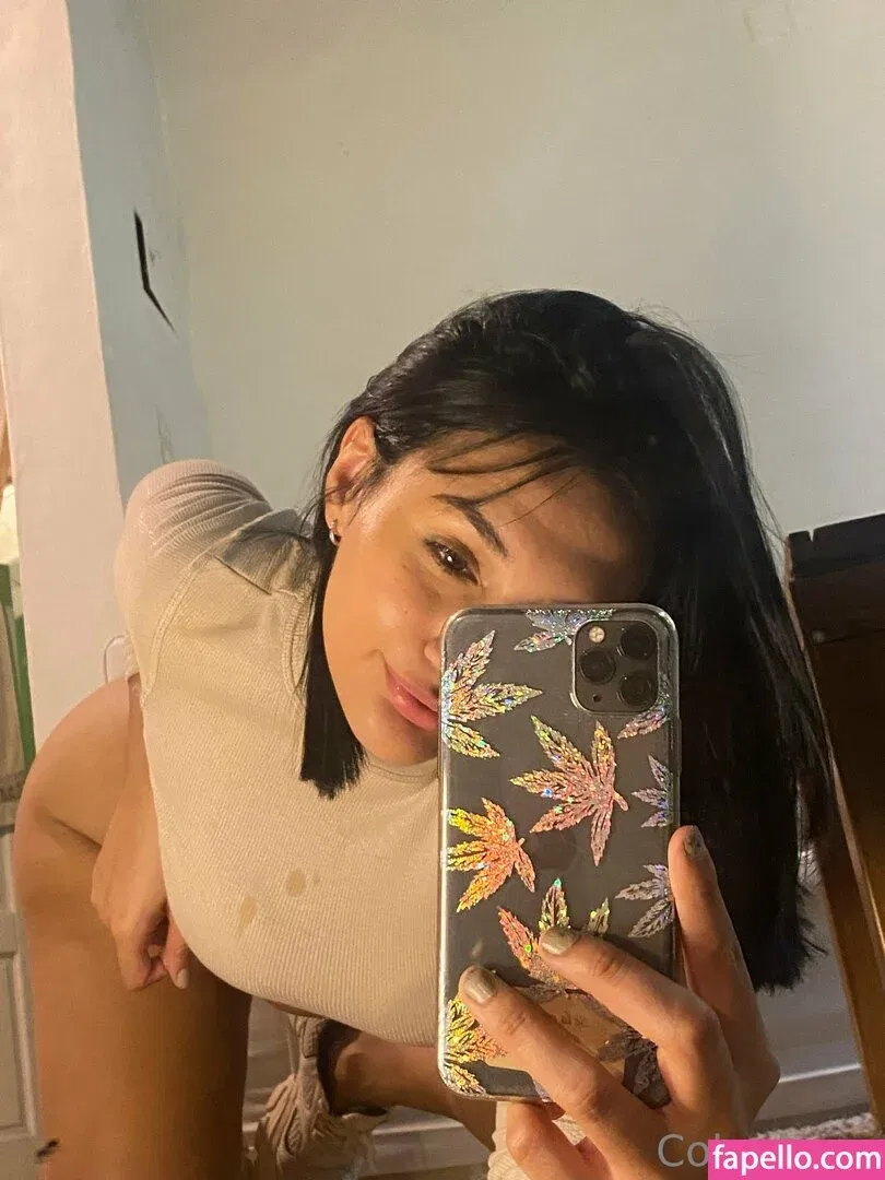 holly.bratty Onlyfans Photo Gallery 