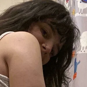 totallynotsarah Onlyfans Photo Gallery 