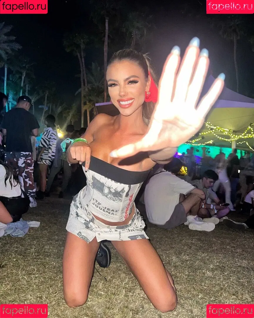 Enna Schell Onlyfans Photo Gallery 