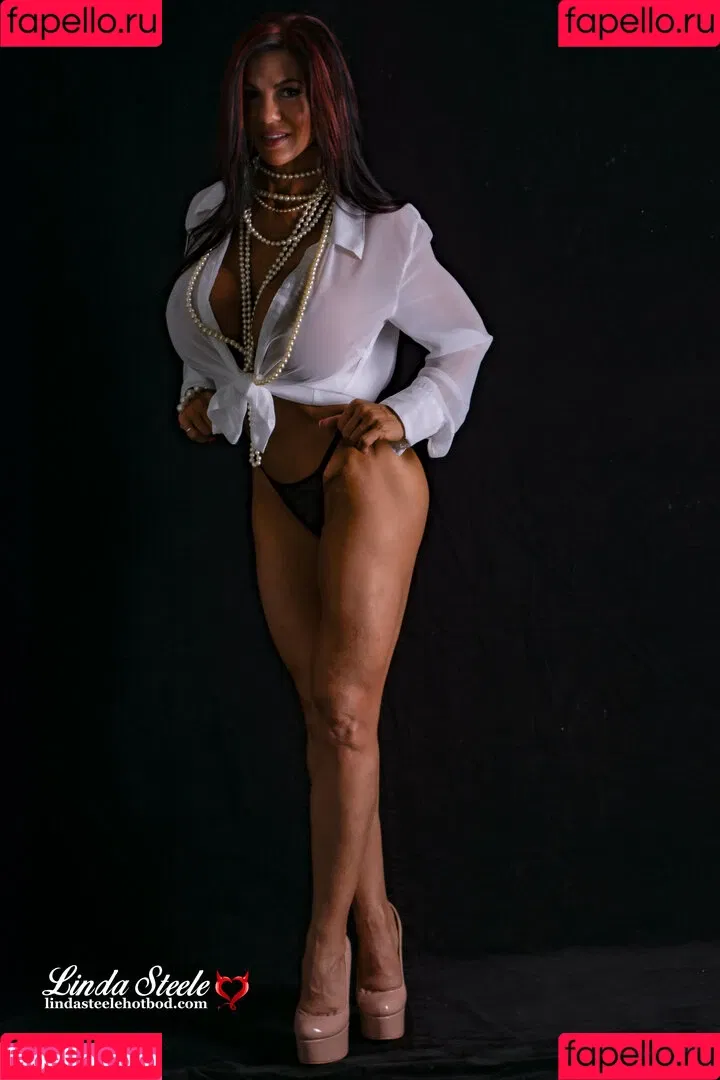 Linda Steele Onlyfans Photo Gallery 