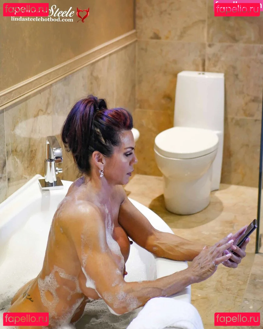 Linda Steele Onlyfans Photo Gallery 