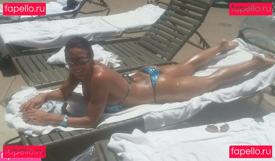 Linda Steele Onlyfans Photo Gallery 