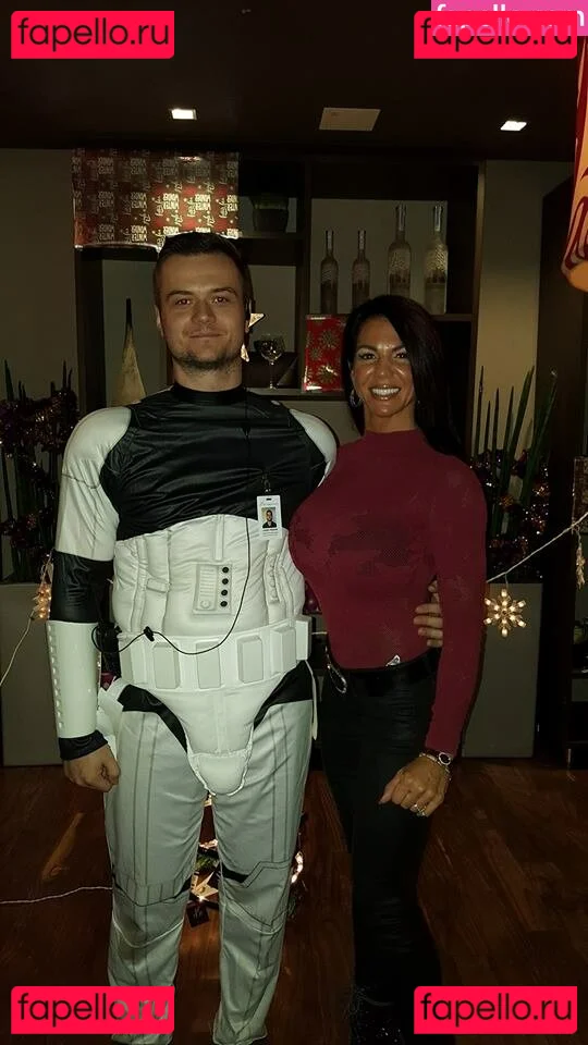 Linda Steele Onlyfans Photo Gallery 