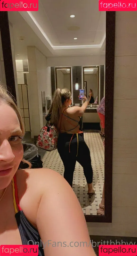 brittbbbyy Onlyfans Photo Gallery 