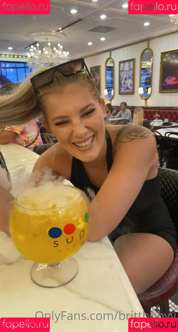 brittbbbyy Onlyfans Photo Gallery 