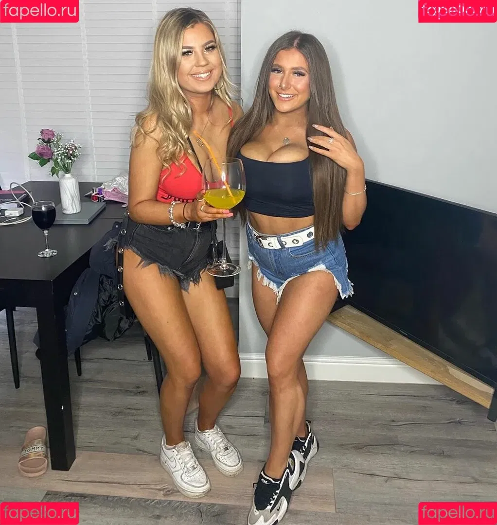 Beth G Onlyfans Photo Gallery 