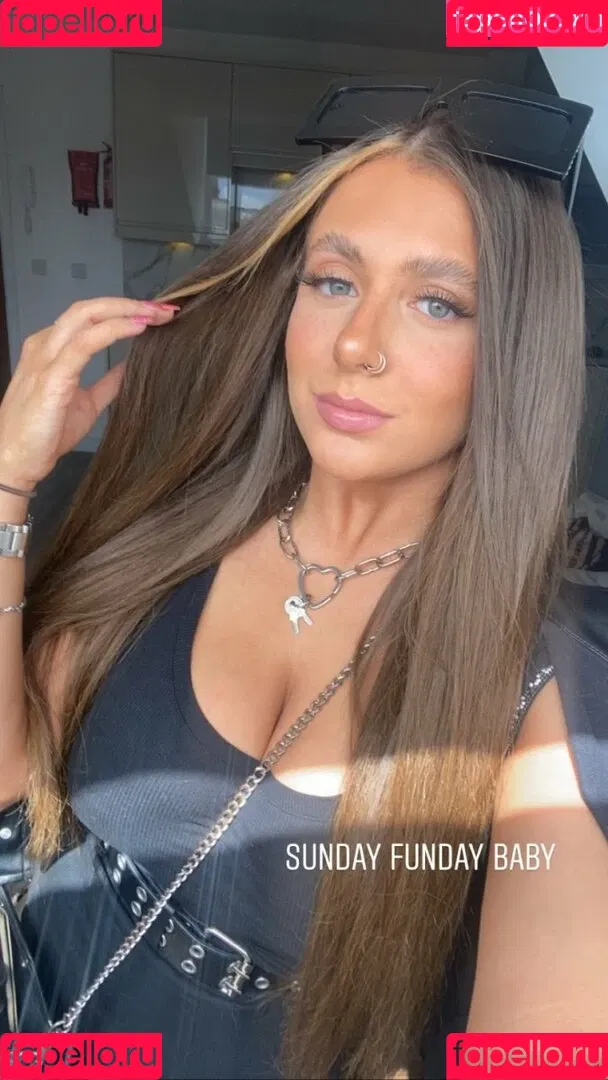 Beth G Onlyfans Photo Gallery 