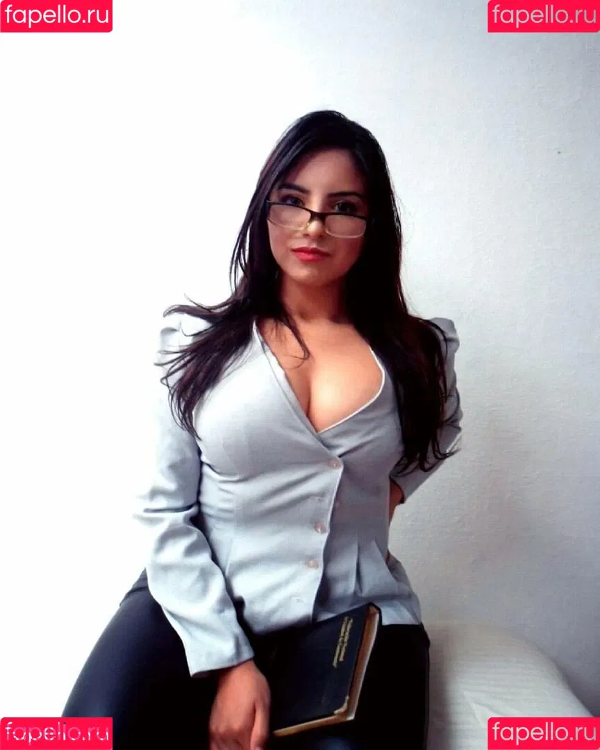 Herlinda Angel Onlyfans Photo Gallery 