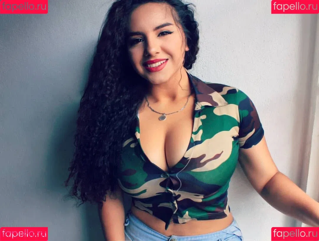 Herlinda Angel Onlyfans Photo Gallery 