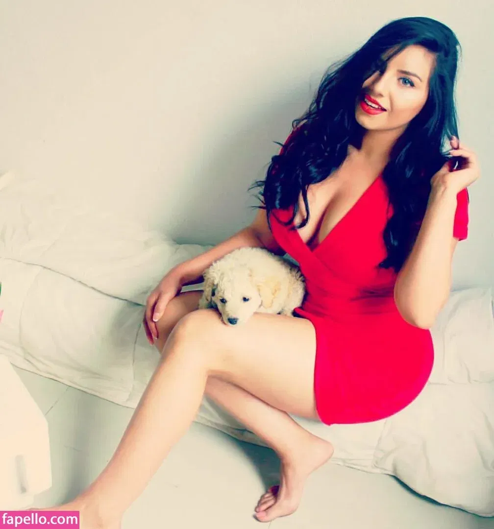 Herlinda Angel Onlyfans Photo Gallery 