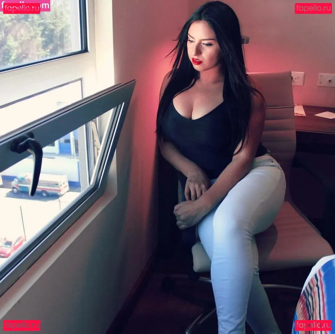 Herlinda Angel Onlyfans Photo Gallery 