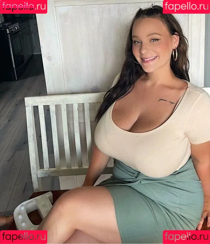 Myah Ramsey Onlyfans Photo Gallery 