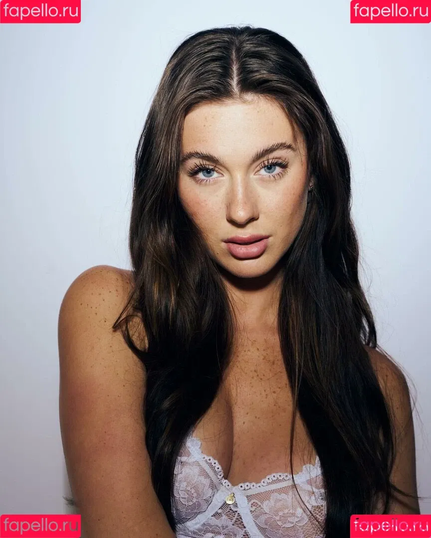 Sarah Waddles Onlyfans Photo Gallery 