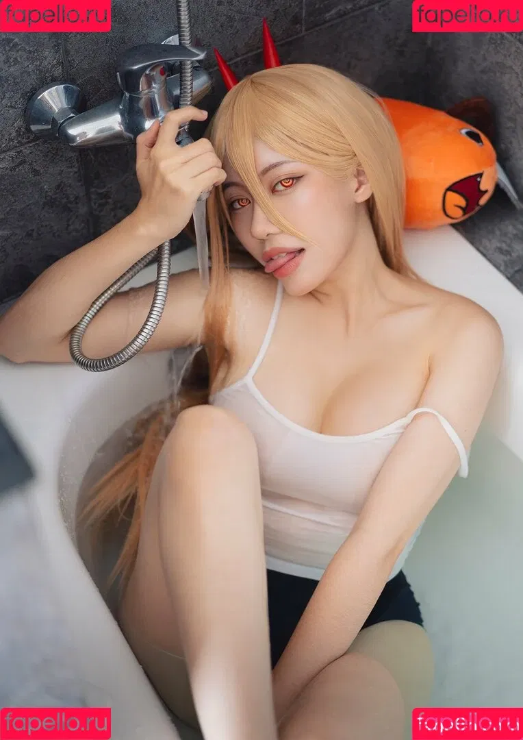 Ain Nguyen Onlyfans Photo Gallery 