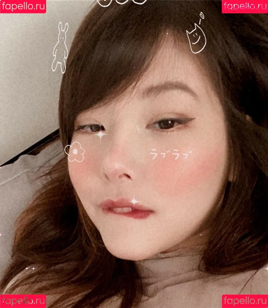 Júlia Nakamura Onlyfans Photo Gallery 